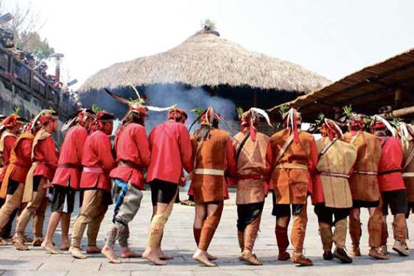 Aboriginal Ami Folk Center in Taiwan School Trip