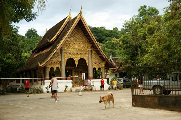 Ban Sai Leck in Laos school trips