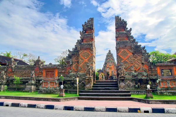 Batuan Village Temple - Indonesia School Trips