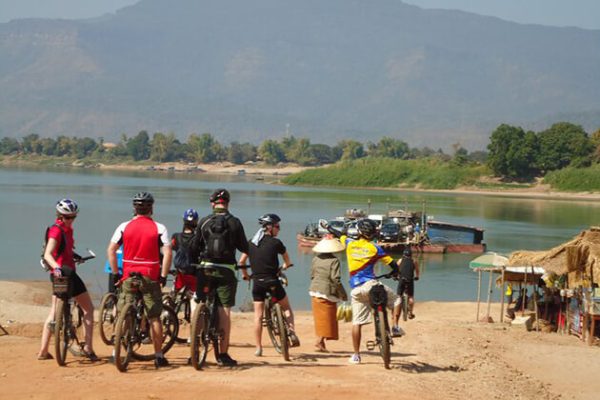 Cycling-trip - Laos school trips