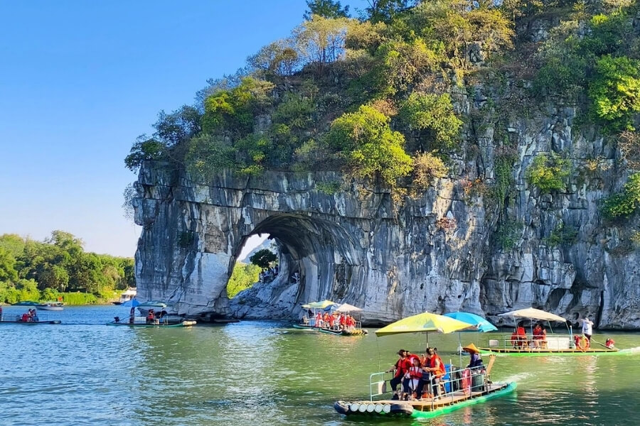 Discovering Elephant Trunk Hill during a sustainable travel program in China