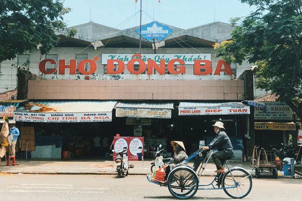 Dong Ba Market - Vietnam School Tour