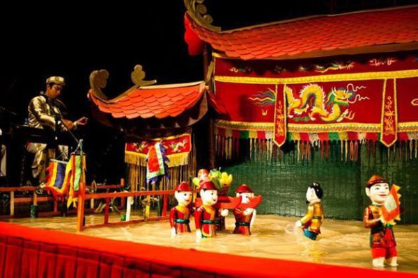 Golden Dragon Water Puppet Theater - Vietnam school trips