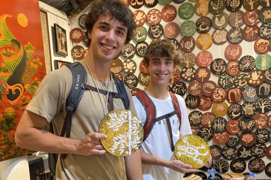 Traditional Lacquer Art Workshop in Vietnam school trips