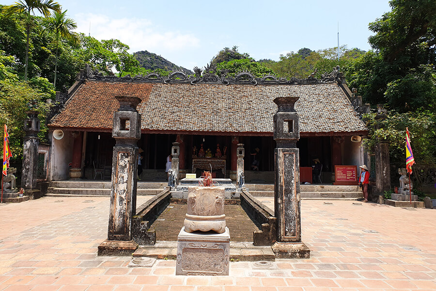 Hoa Lu Ancient Capital - Vietnam School Trip