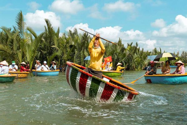 Hoi An Basket Boat - Vietnam School Trip