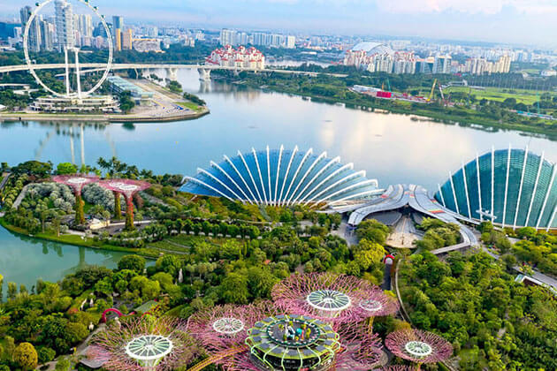 Magnificent Bird’s Eye View from the Singapore Flyer