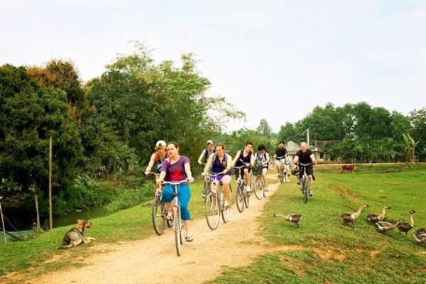 Mai Chau Biking - Vietnam school tours