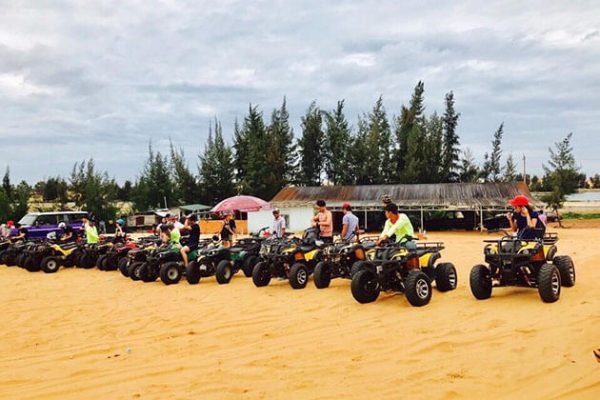 Mui Ne Sand Dunes Jeep Tour - Vietnam school trips