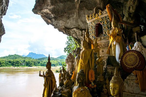 Park Ou Cave - Laos school trips