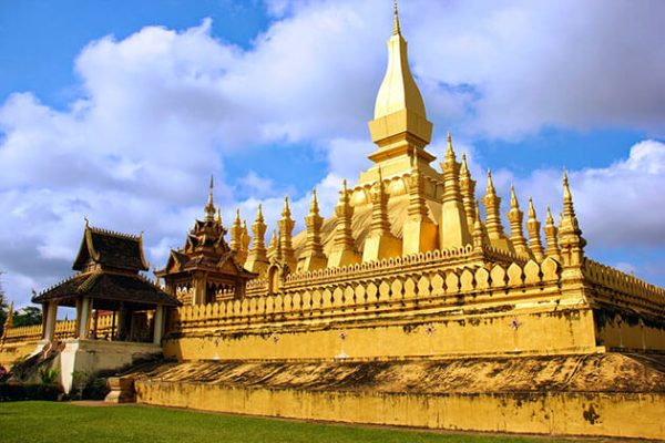 Pha That Luang Temple - Laos school trips