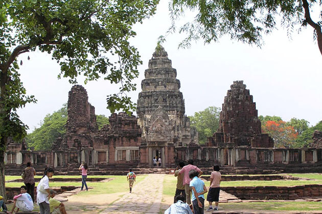 Phi Mai Historical Park - Thailand school tours