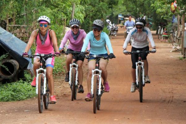 Phnom Penh biking trip - Vietnam school trips