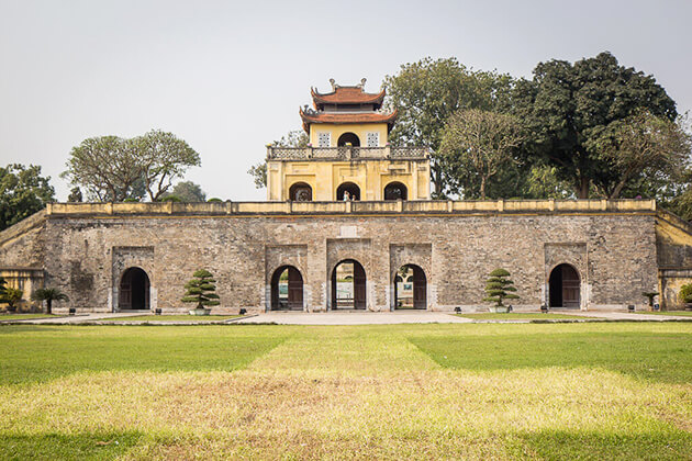 Hoang Thanh Thang Long - Vietnam school trips