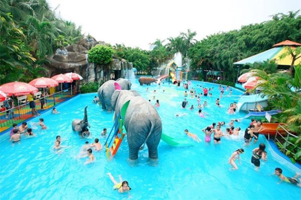 Dam Sen Water Theme Park - Vietnam school trips