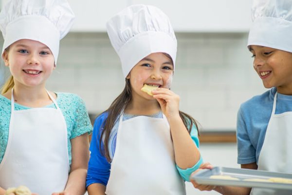 Students join Cooking class at Red Bridge