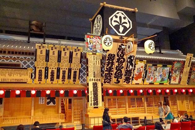 Students of Japan school tour explore Edo tokyo museum