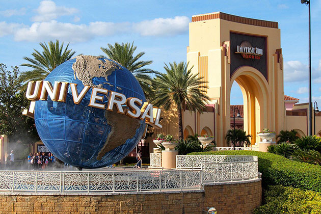 Students visit Universal Studios in Singapore school trips