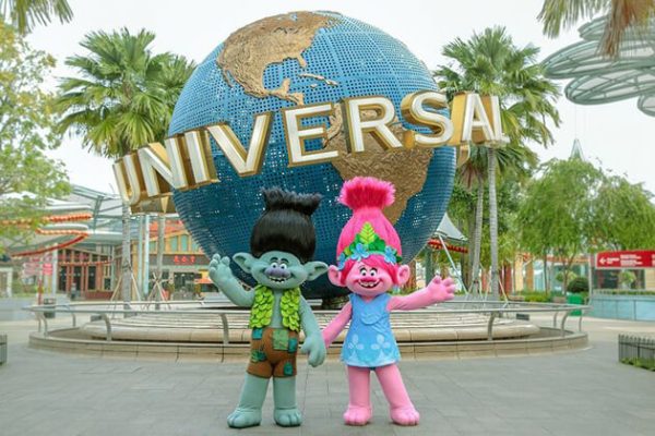 Universal Studios exploration from Singapore school tour