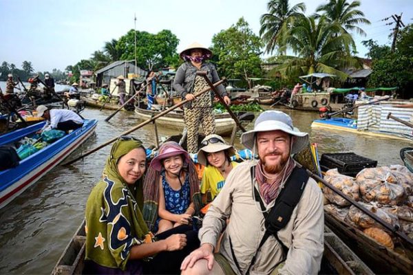 Local family in Mekong Delta - Vietnam school trips