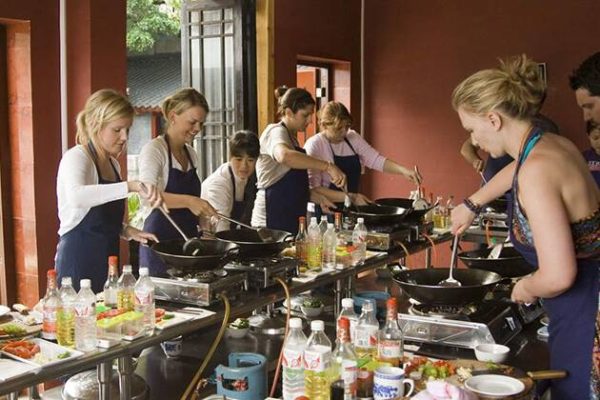 Yangshou Cooking Class - China school tour