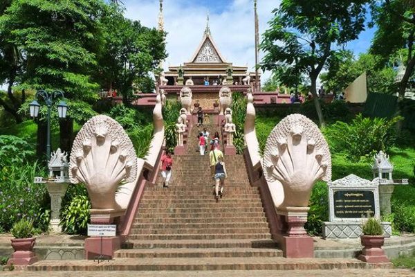 students of Cambodia school tours visit Wat Phnom Temple