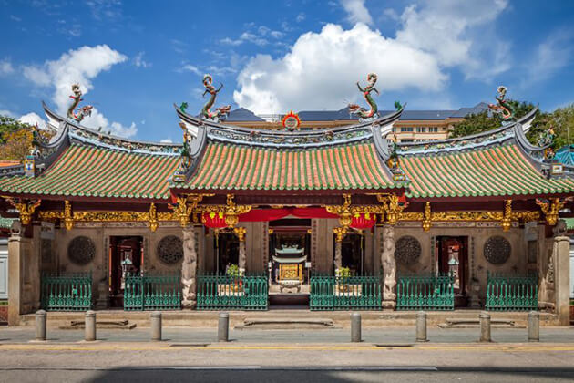 Visit Thian Hock Keng Temple - Singapore school tour