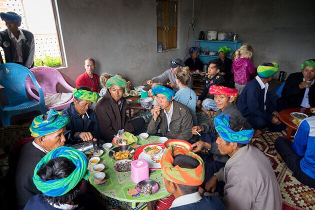 Making tea - Myanmar school trips