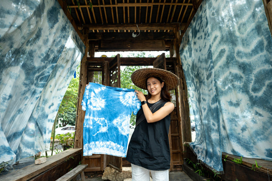 traditional Dali tie-dye activity
