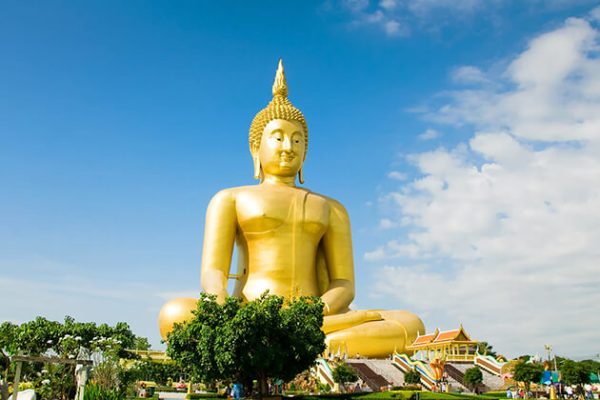 visit Big Buddha Statue from school tour to Thailand