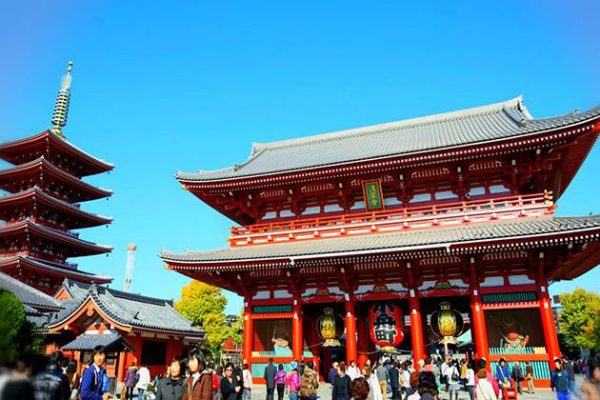 visit Sensoji Temple in Asakusa from Japan school tours